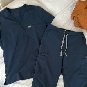 Figs Blue Sweatpants with Adjustable Drawstring and Soft Fabric